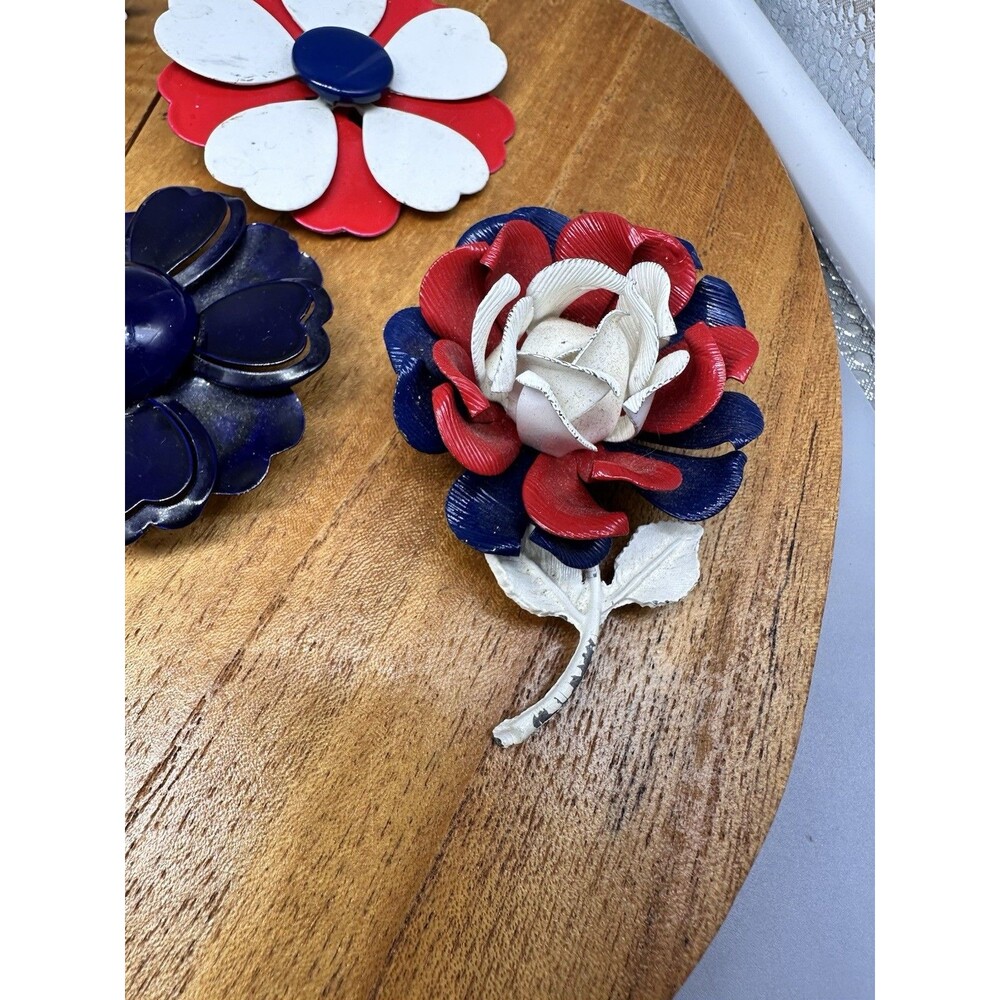 Red White & Blue Enamel Flower Pins Vintage Lot - Picture 2 of 16